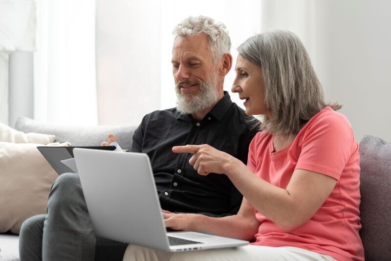 Online Safety Tips Every Senior Should Know: Step-By-Step Guide