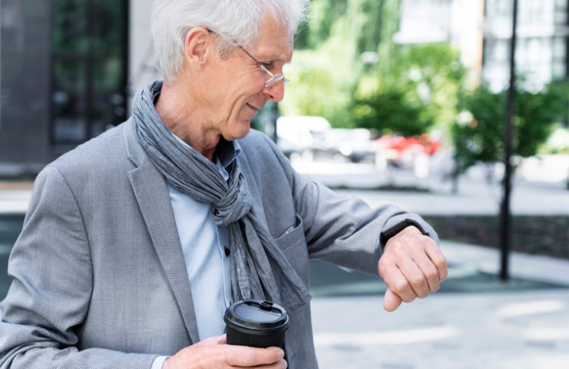 A Simple Guide To Top Emergency Alert Devices For Seniors